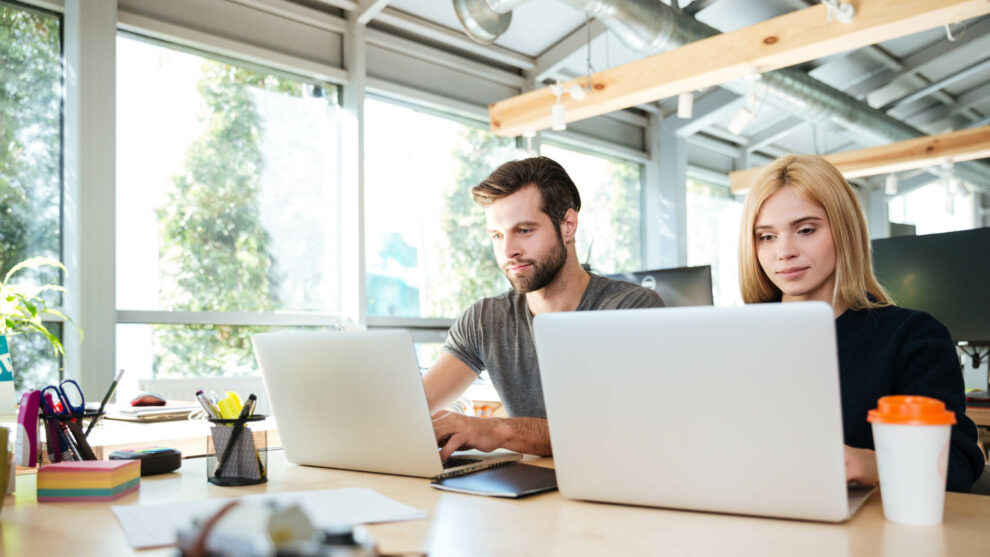 Dva pracující lidé